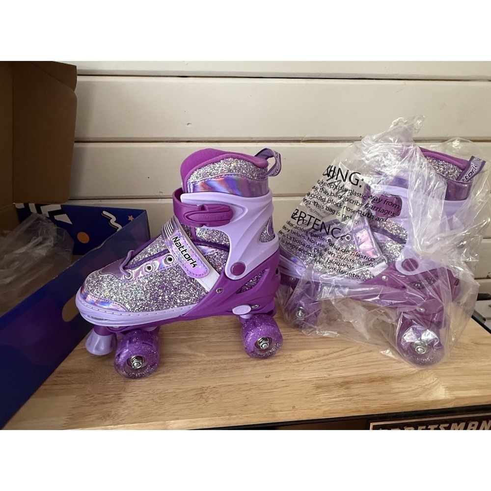 Nattork Youth Adjustable Roller Skates - Light Up Wheels SZ Large (5-8)  Purple
